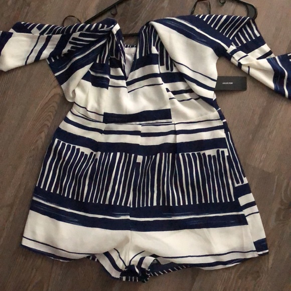 Lulu’s Strapless Tie-Front Romper - Picture 5 of 6